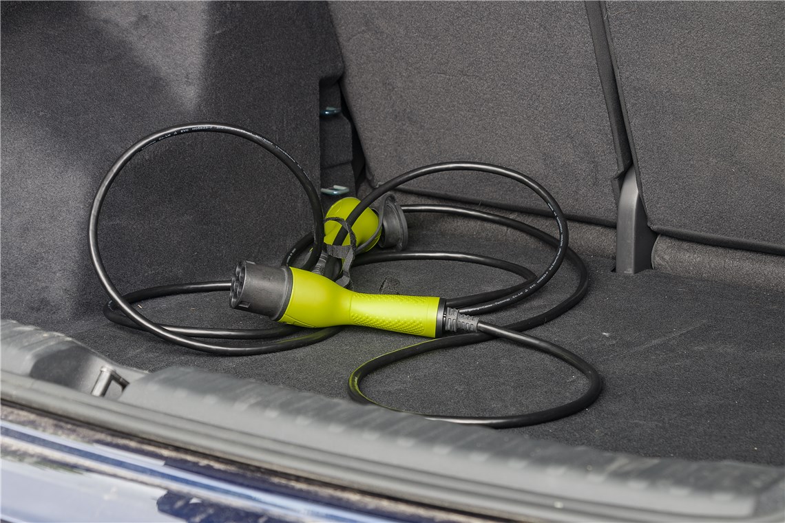 Optimisez votre recharge : câble de 10 m pour voiture électrique.